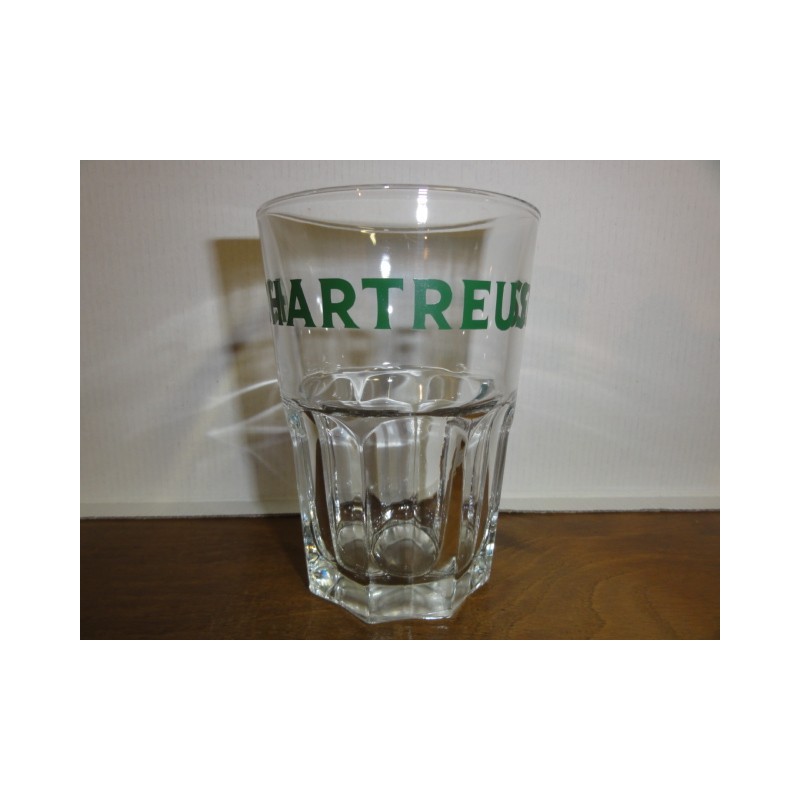 1 VERRE CHARTREUSE 