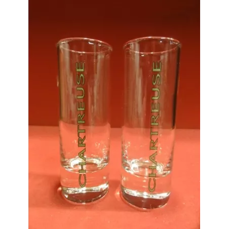 DEUX VERRES CHARTREUSE 6/7CL HT 10.50CM