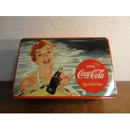 1 BOITE COCA-COLA 