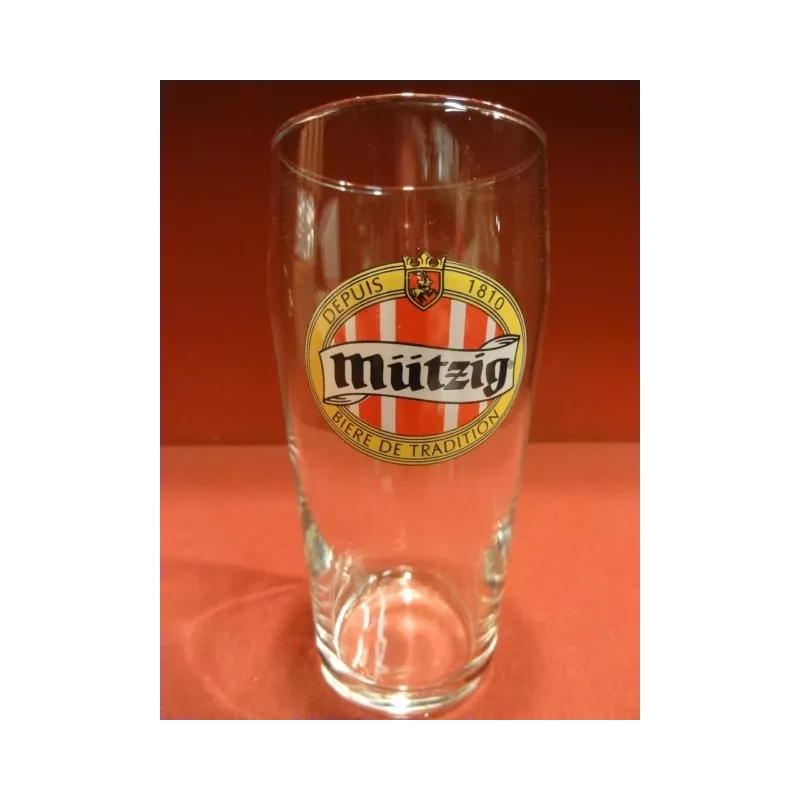 1 VERRE MUTZIG 25CL HT. 13.50CM