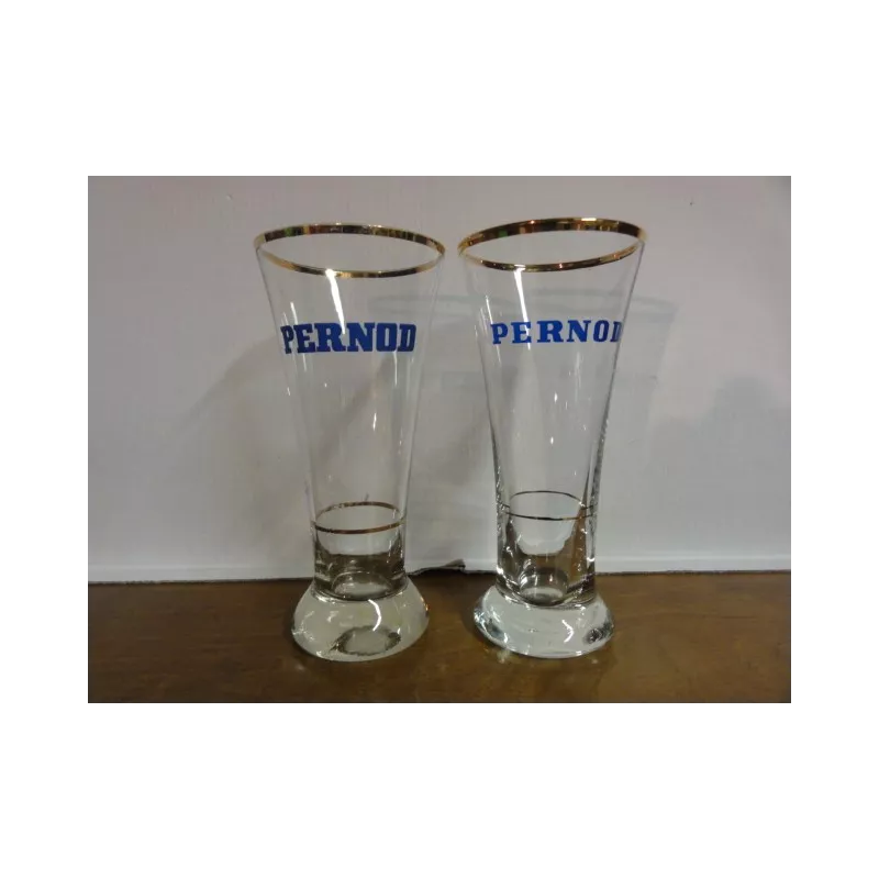 DEUX VERRES PERNOD  