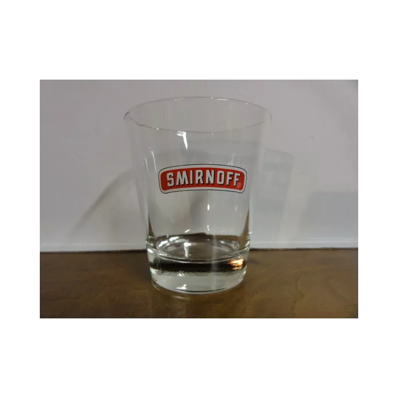 6 VERRES SMIRNOFF 