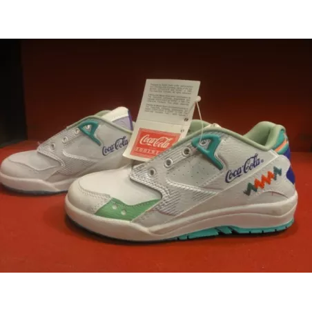 CONVERSE COCA COLA POINTURE 32 Tigrebock