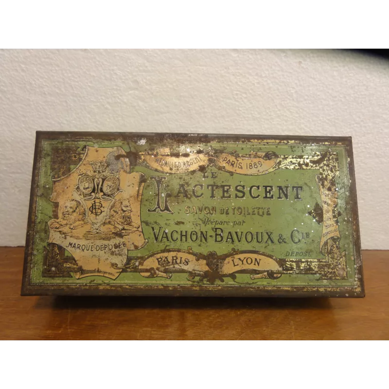 1 BOITE  SAVON LACTESCENT