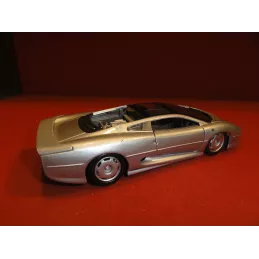 JAGUAR XJ220 MAISTO 1/24