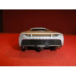 JAGUAR XJ220 MAISTO 1/24