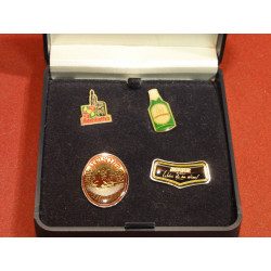 1 COFFRET COLLECTION PINS ADELSHOFFEN