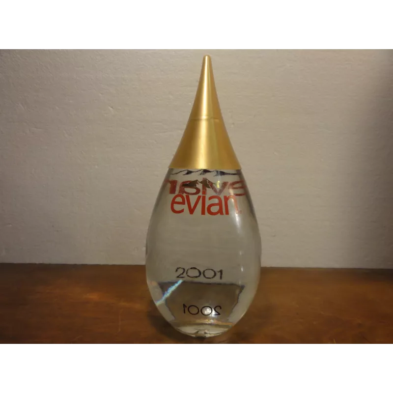 BOUTEILLE D'EVIAN   GOUTTE   2001