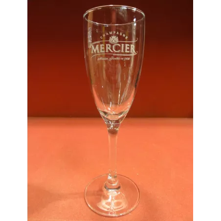 6 FLUTES CHAMPAGNE MERCIER 12CL