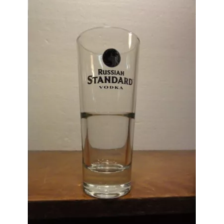 6 VERRES VODKA  RUSSIAN STANDARD