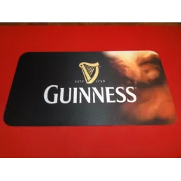 1 TAPIS DE BAR GUINNESS