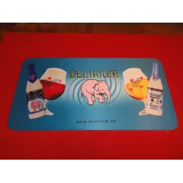 1 TAPIS DE BAR  DELIRIUM 