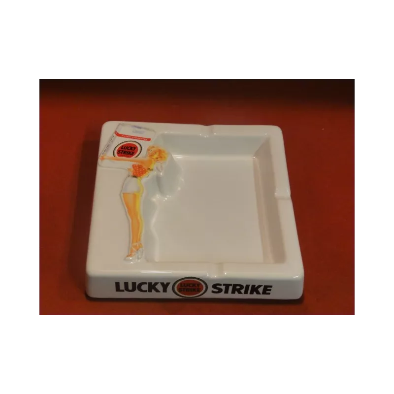 1 CENDRIER LUCKY STRIKE 20X20           