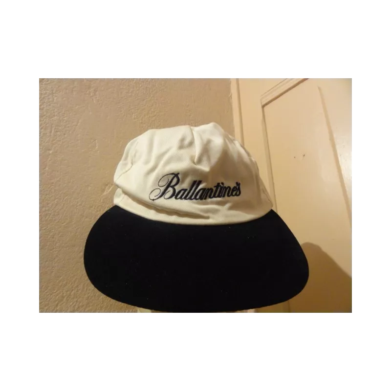 1 CASQUETTE  BALLANTINES  NEUVE