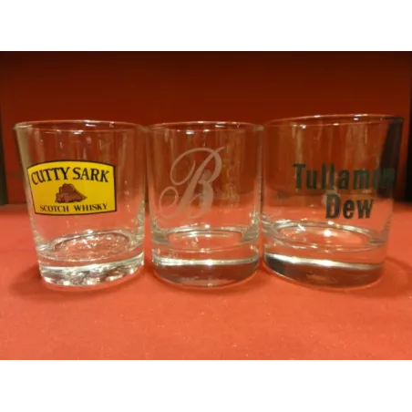 3 VERRES WHISKY  CUTTY SARK BALLANTINES TULLAMORE