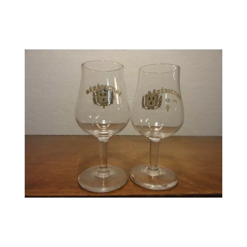 2 VERRES BENEDICTINE 8CL HT. 11CM