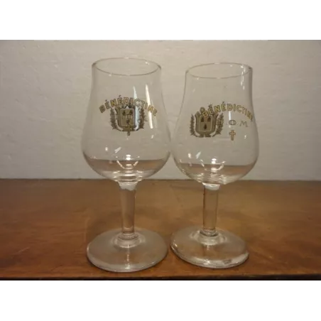 2 VERRES BENEDICTINE 8CL HT. 11CM