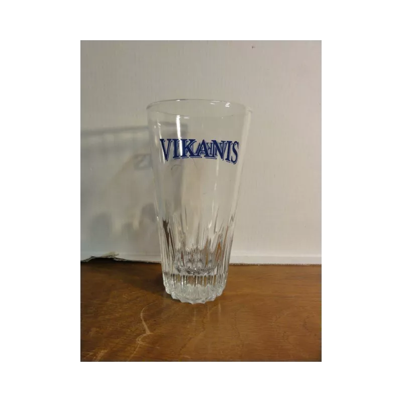 1 VERRE    VIKANIS 