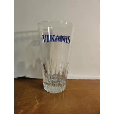 1 VERRE    VIKANIS 