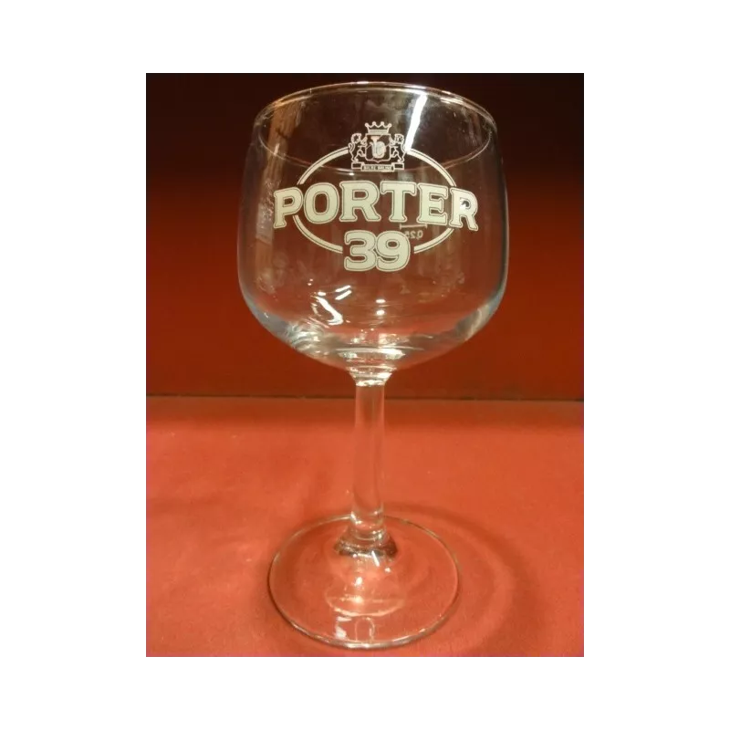 1 VERRE PORTER 39 A PIED 25 CL