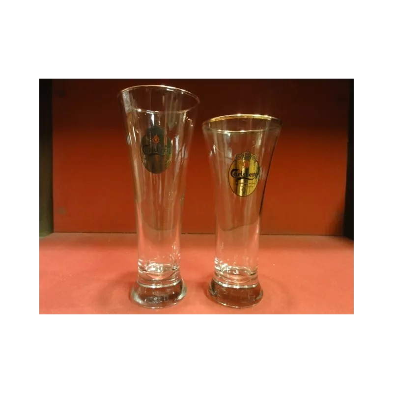 2 VERRES CARLSBERG 30CL ET 25CL