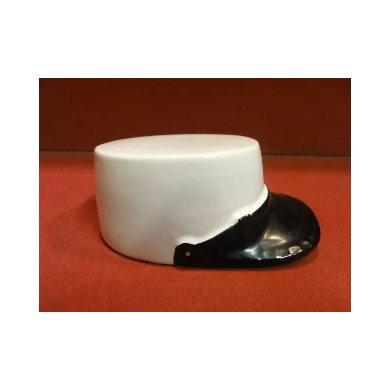 1 CENDRIER DE LA LEGION  KEPI