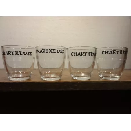 4 VERRES CHARTREUSE 8CL