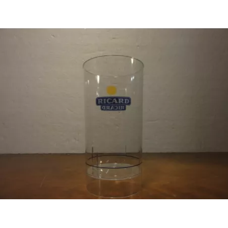 1 VERRE RICARD PLASTIQUE HT. 11.50CM