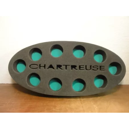 1 PLATEAU CHARTREUSE POUR 10 VERRES