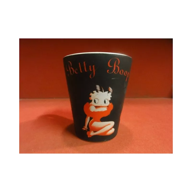 1 TASSE BETTY BOOP HT. 9.60