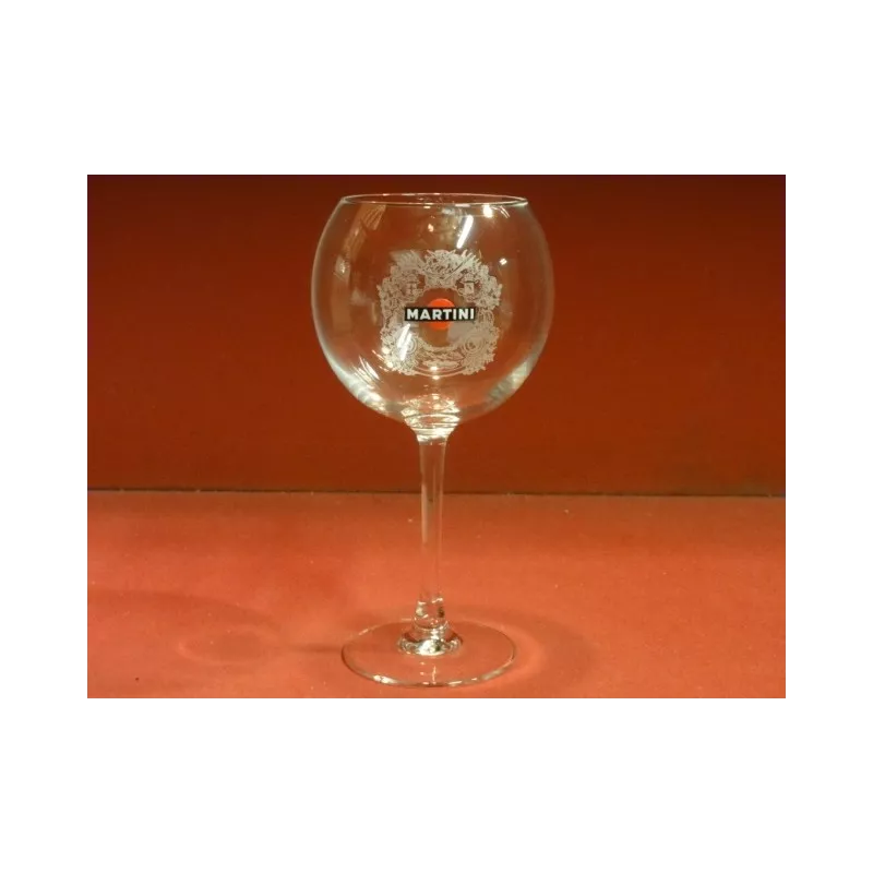 6 VERRES MARTINI 30CL HT. 19.50CM