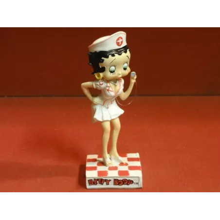 1 FIGURINE BETTY BOOP INFIRMIERE