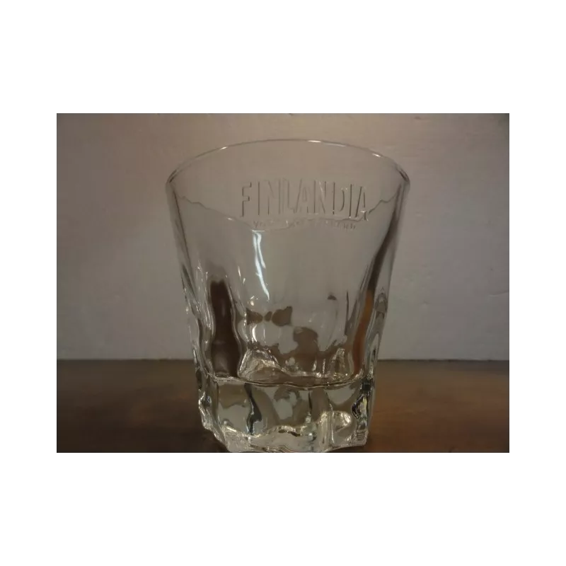 6 VERRES VODKA FINLANDIA  