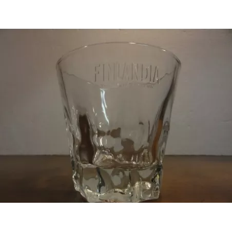 6 VERRES VODKA FINLANDIA  