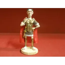 1 FIGURINE  JULES CESAR COLLECTION PLASTOY 