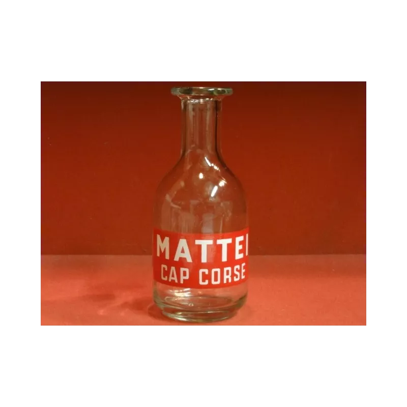 1 CARAFE MATTEI  CAP CORSE