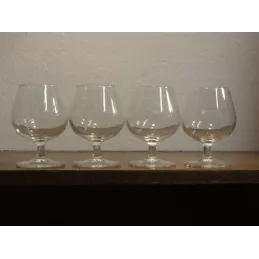 4 VERRES A COGNAC HT. 9.30CM