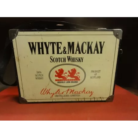 1 VALISE  WHYTE & MACKAY WHISKY