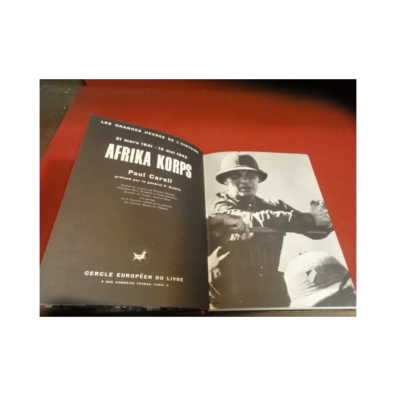 1 LIVRE AFRIKA KORPS  316 PAGES