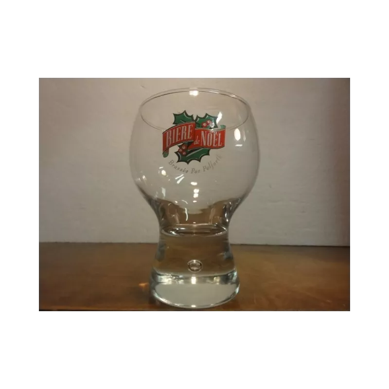 1 VERRE BIERE DE NOEL PELFORTH  25CL