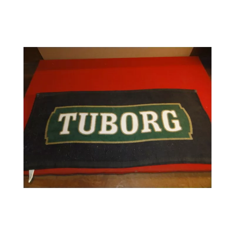 1 TAPIS DE BAR TUBORG 