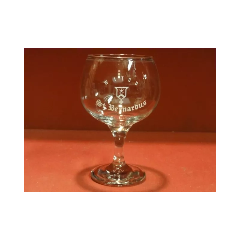 1 VERRE WATOU ST BERNARDUS 33CL HT. 17CM