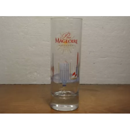 6 VERRES PERE MAGLOIRE 22CL HT. 15.20CM