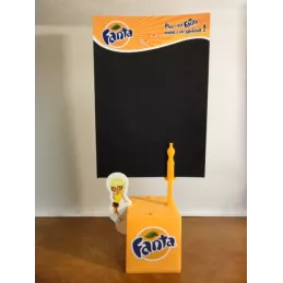 1 PRESENTOIR  FANTA 