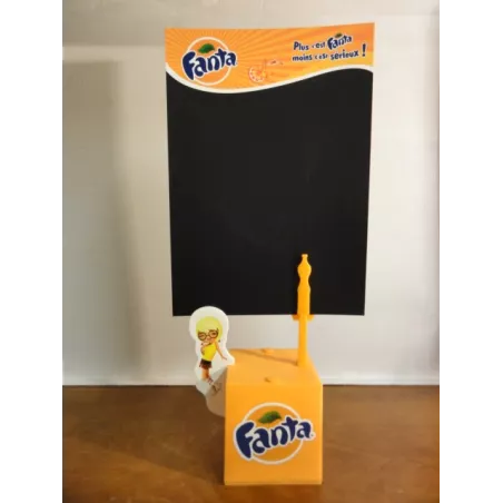 1 PRESENTOIR  FANTA