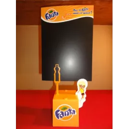 1 PRESENTOIR  FANTA 