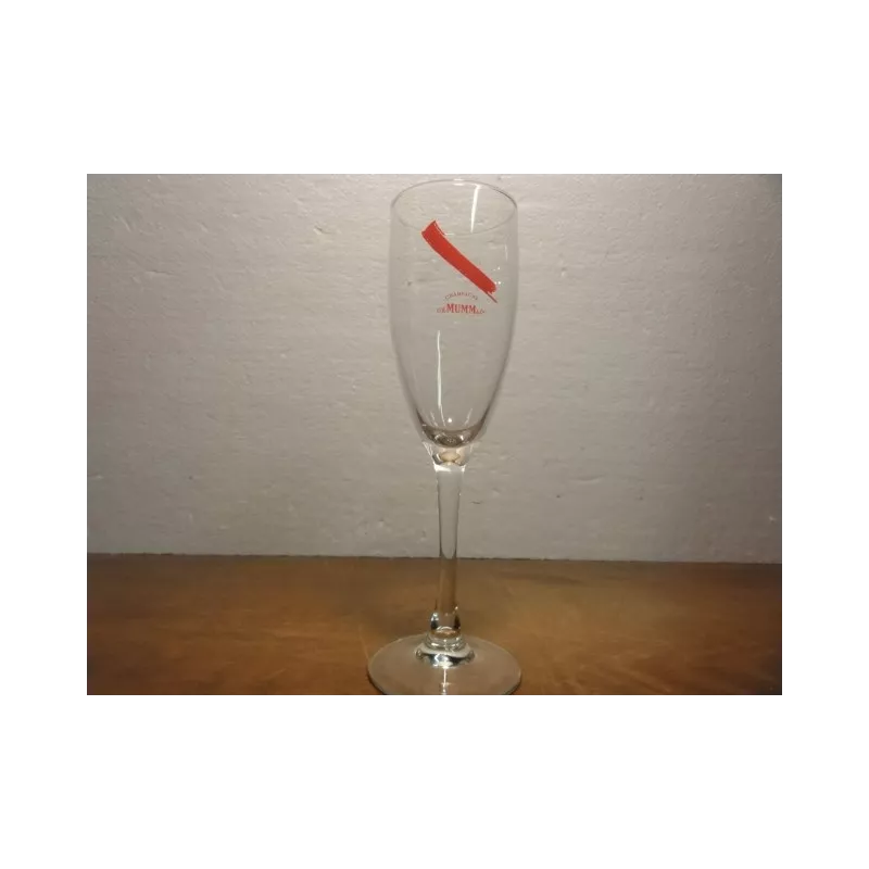 6 FLUTES CHAMPAGNE MUMM 13CL HT.19CM