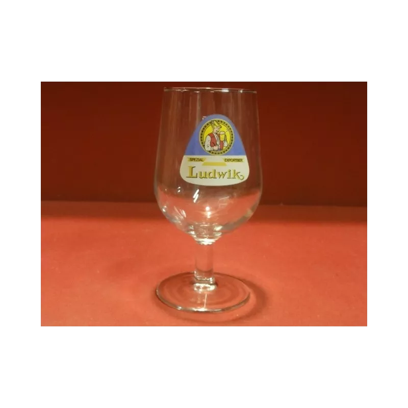 1 VERRE LUDWIK 25CL HT.15CM