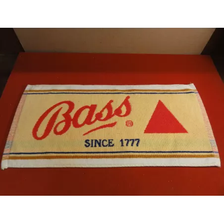 1 TAPIS DE BAR  BASS