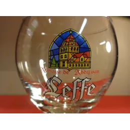 1 VERRE LEFFE 33 CL 